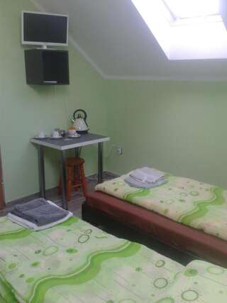 Проживание в семье Noclegi Avoca Пирзовице Двухместный номер с 2 отдельными кроватями и собственной ванной комнатой-1